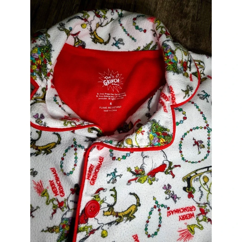 Boy's Dr. Seuss' The Grinch 2-Piece Pajama Top & Pajama Bottoms Set